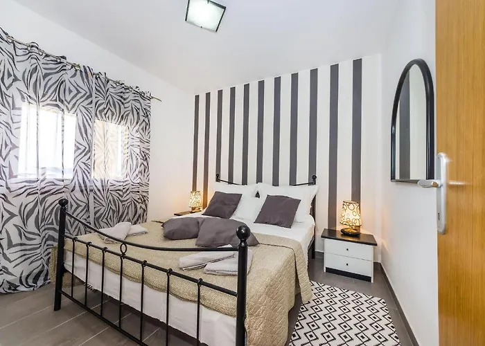 Apartment Gorgeous In *