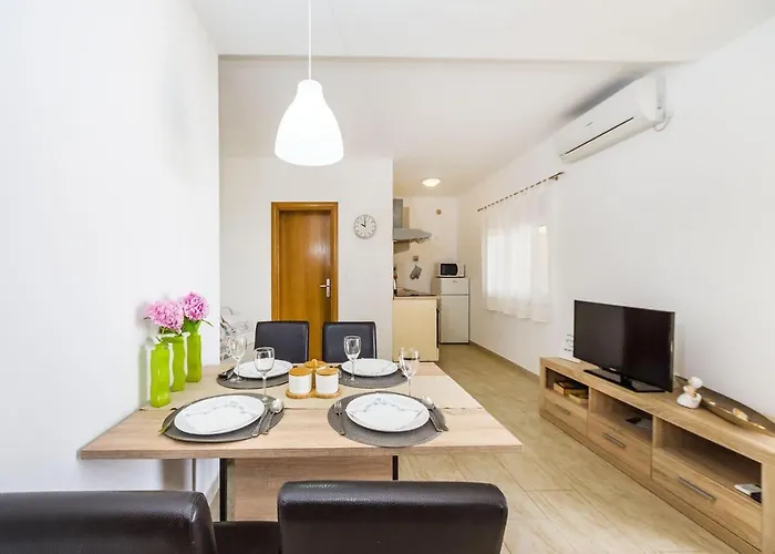 Apartment Gorgeous In *